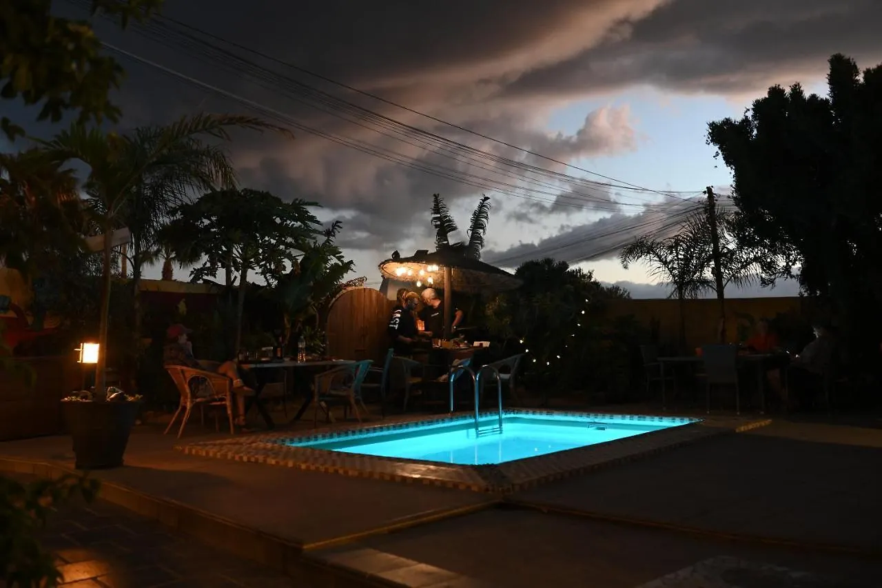 Los Amigos Nest Hostel La Mareta