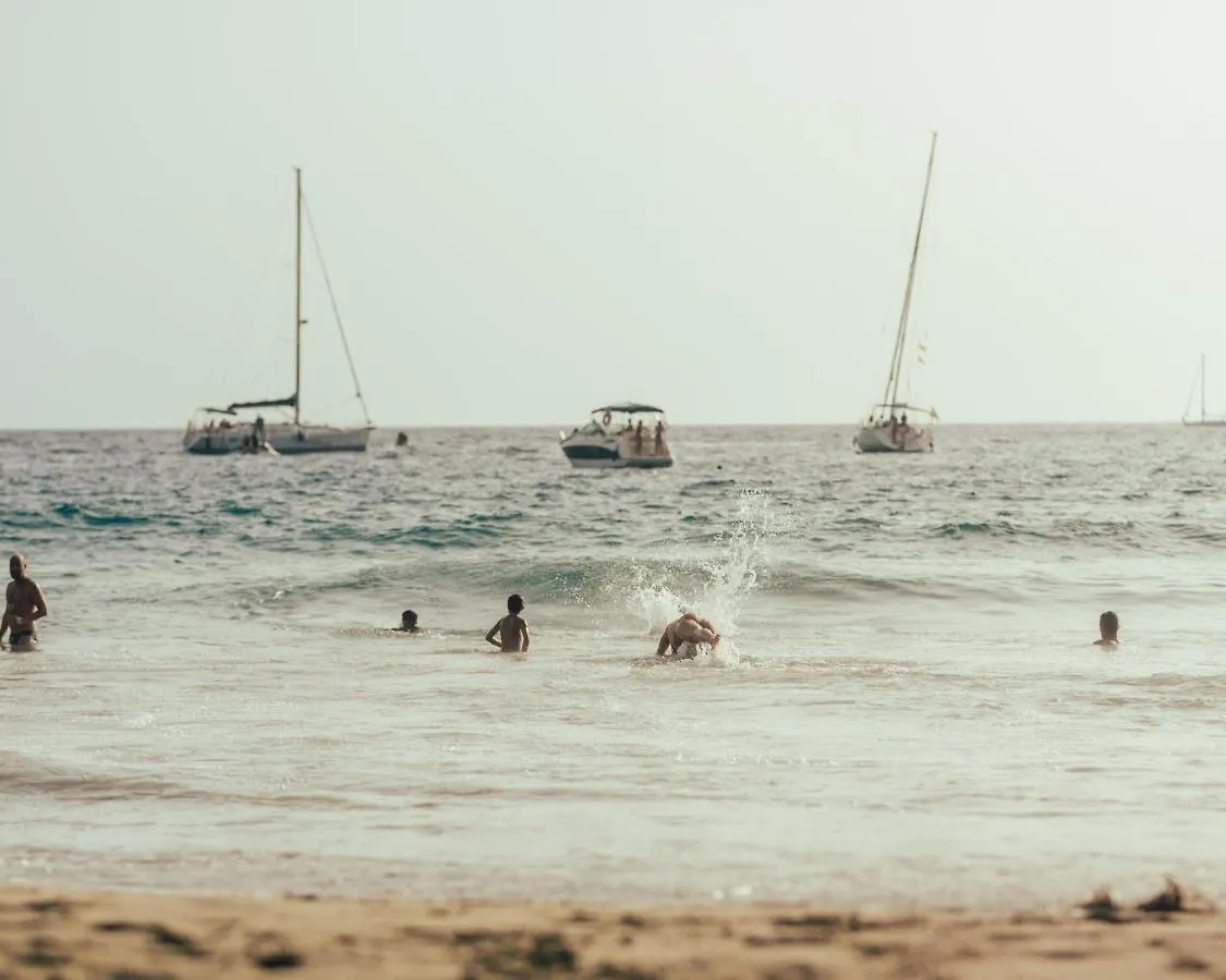 Los Amigos Nest Hostel La Mareta Espanha