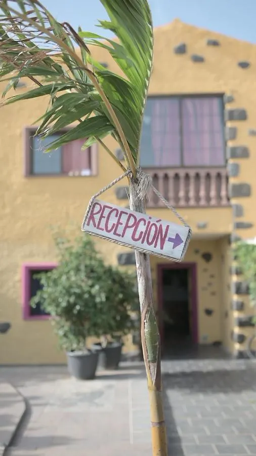Los Amigos Nest Hostel La Mareta Espanha