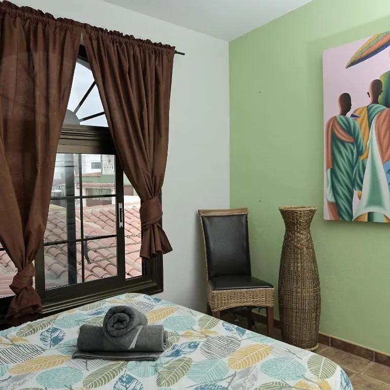 Los Amigos Nest Hostel La Mareta 0*,  Espanha